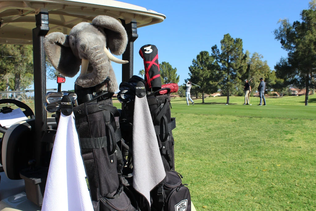 Monument Golf Stick It Magnetic Towels - Image 8